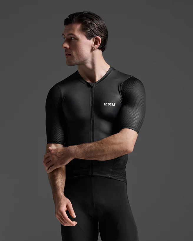 Aero Hex Tri Sleeved Top - Image 3