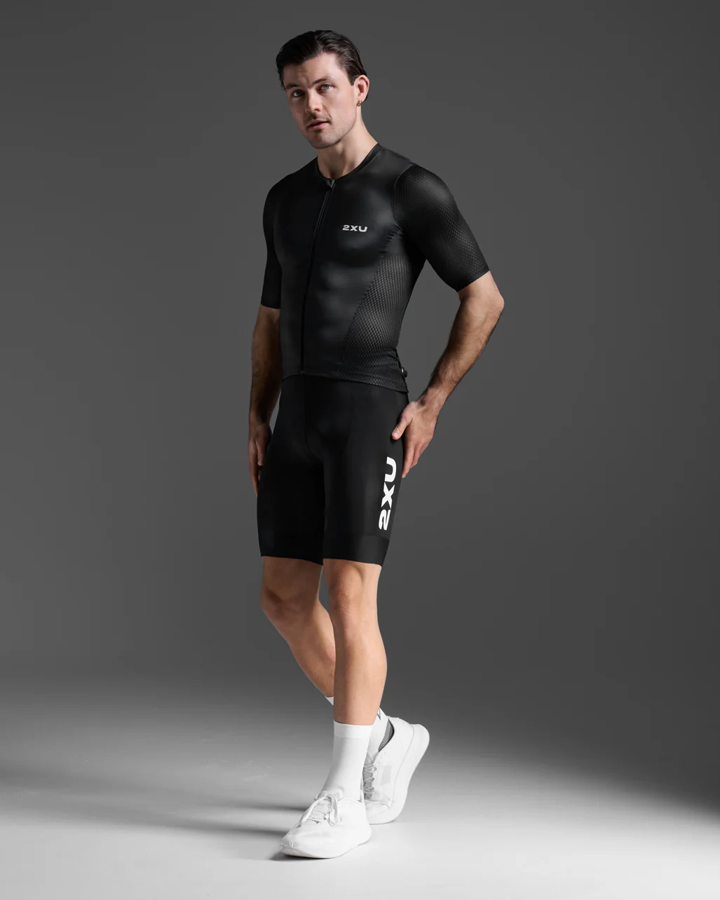 Aero Hex Tri Sleeved Top - Image 4