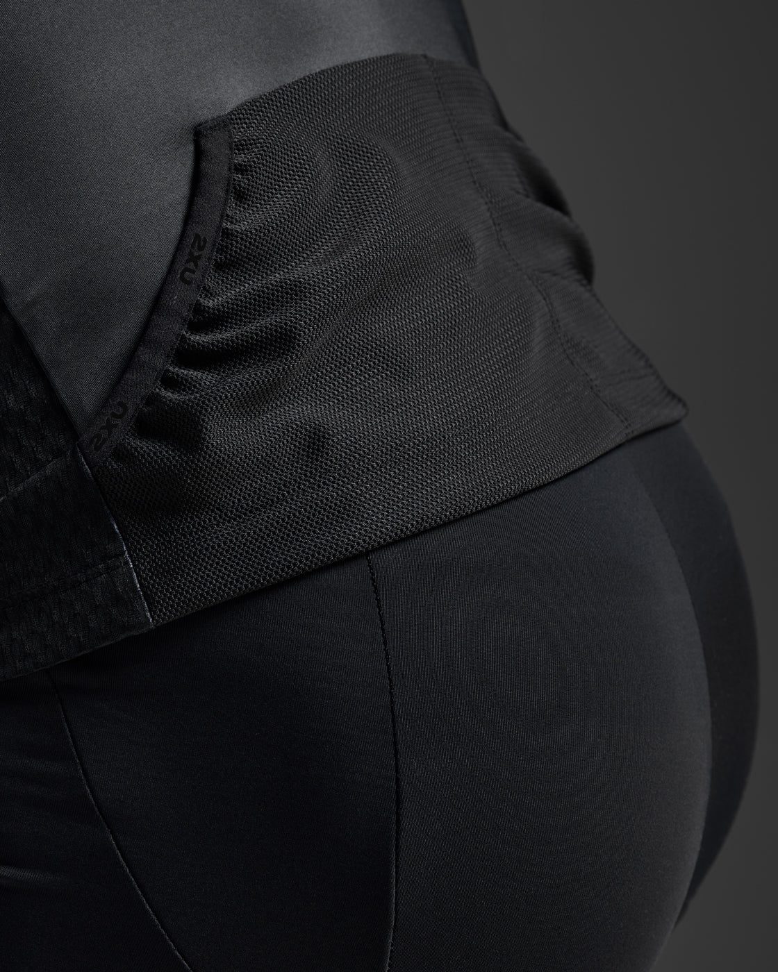 Aero Hex Tri Sleeved Top - Image 7