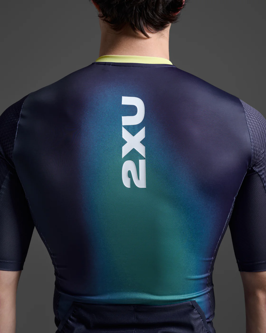 Aero Hex Tri Sleeved Top - Image 5
