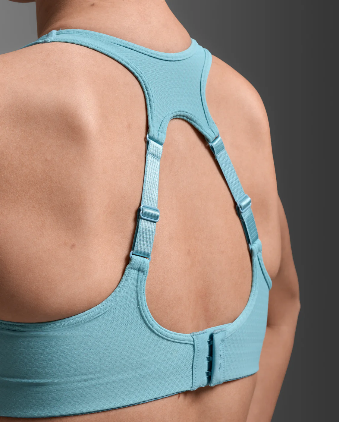 Aero Mesh Medium Impact Bra - Image 7