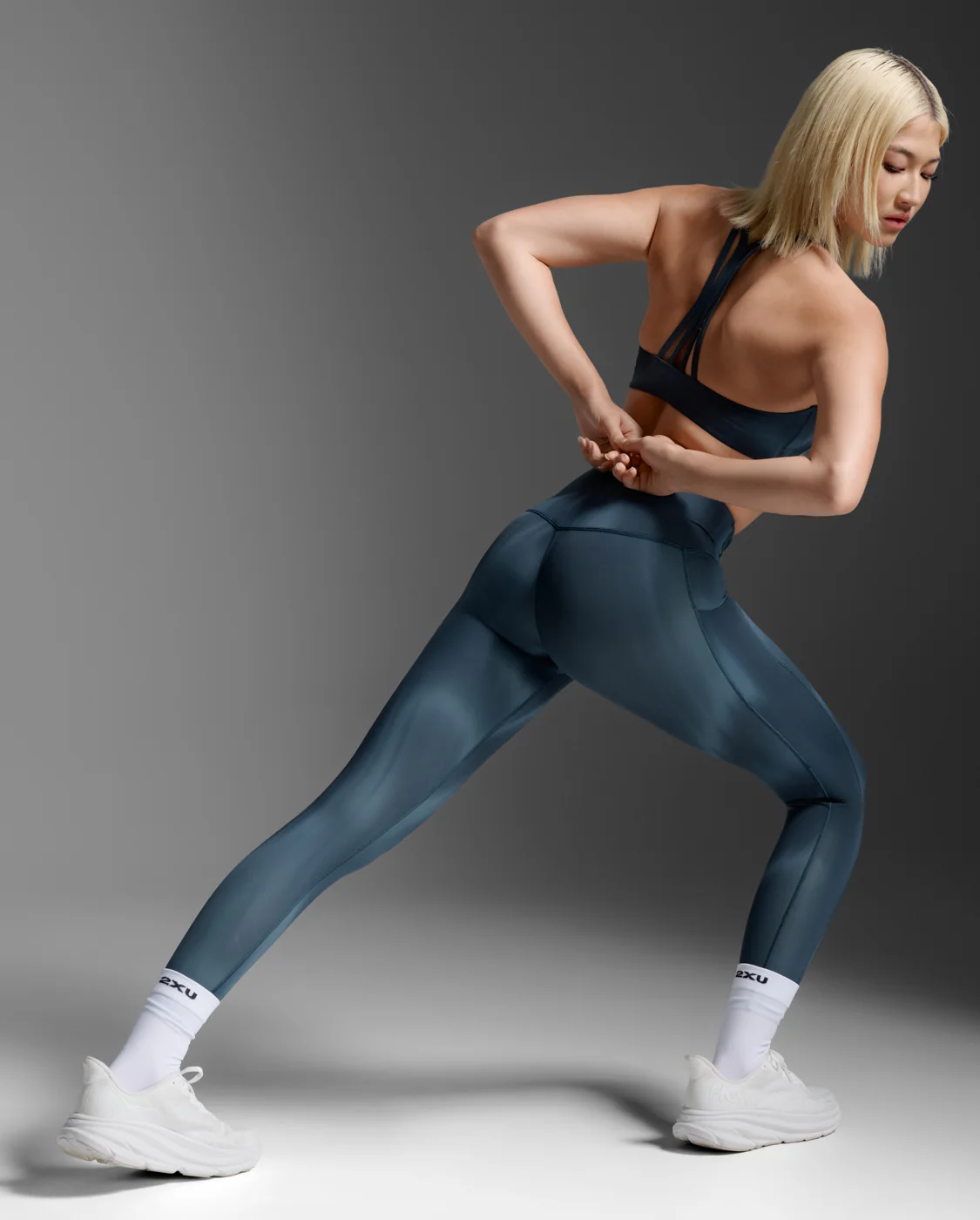 Form Soft Touch Lineup Hi-Rise Compression Tights with Pockets - Image 6